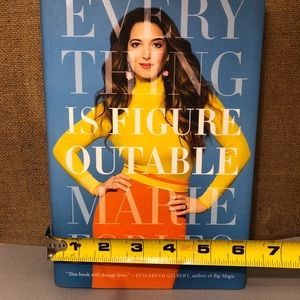 Everything Is Figure Outable book by Marie Forleo